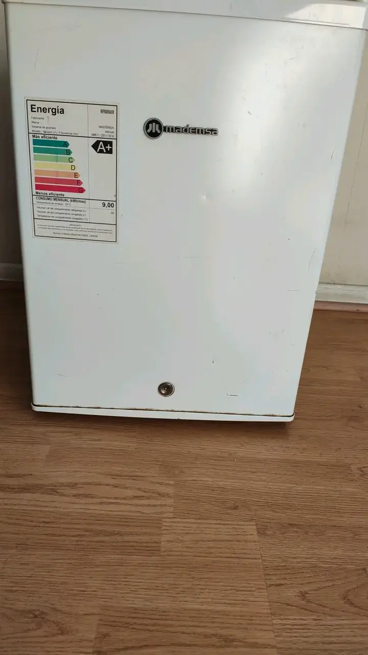 Refrigerador Mademsa compacto A+ - 1