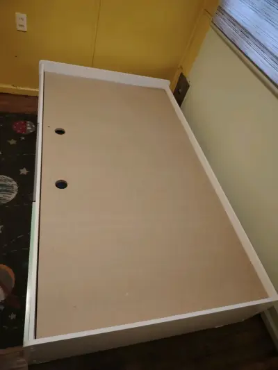 Cama infantil con cajones de almacenamiento - miniatura 2