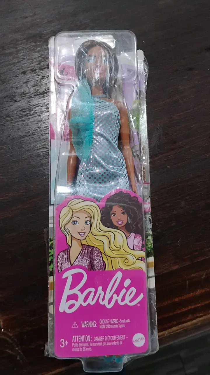Muñeca Barbie en caja original