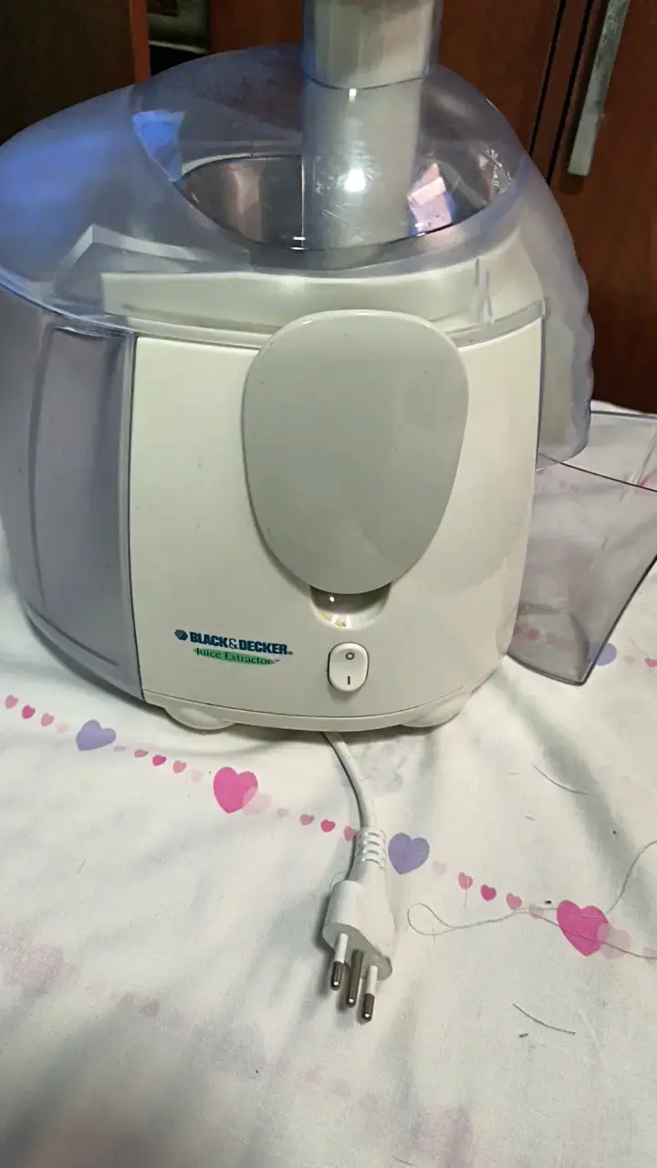 Extractor de jugos eléctrico compacto - 2