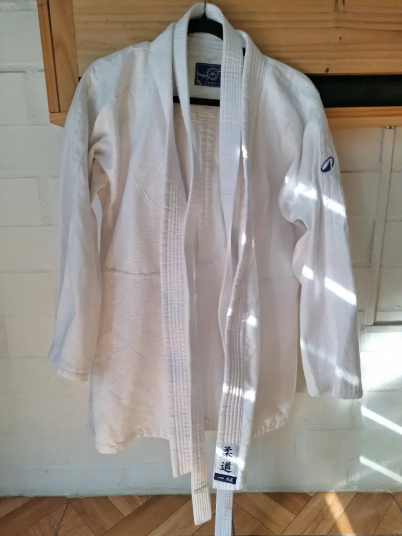 Uniforme de judo unisex medidas 1,63 , talla M ,L - 5