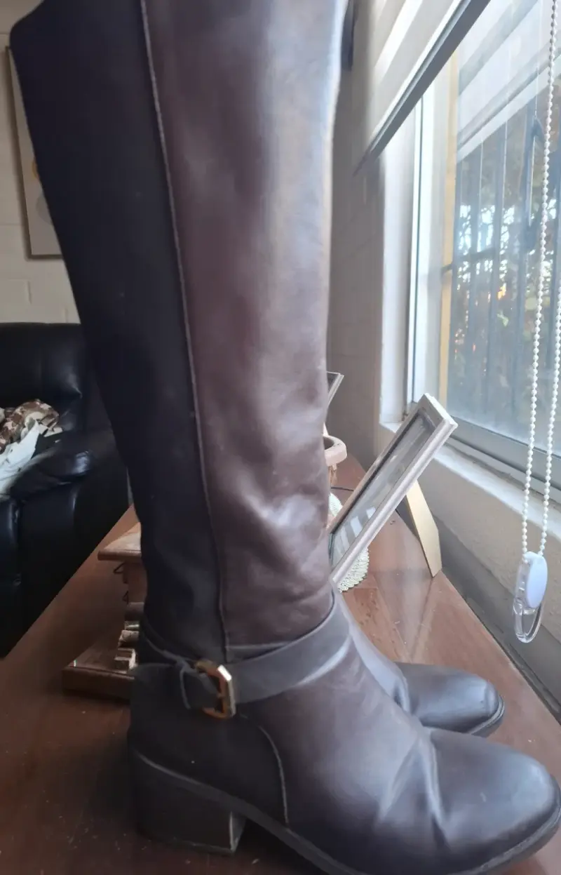 Botas de cuero marrón con hebilla - 2