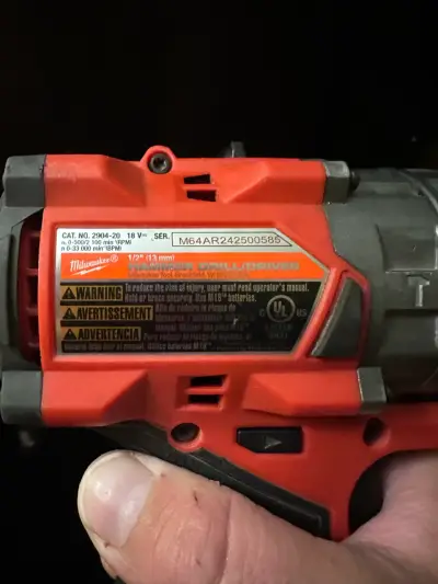 Taladro inalámbrico Milwaukee M18 Fuel con baterías - miniatura 5
