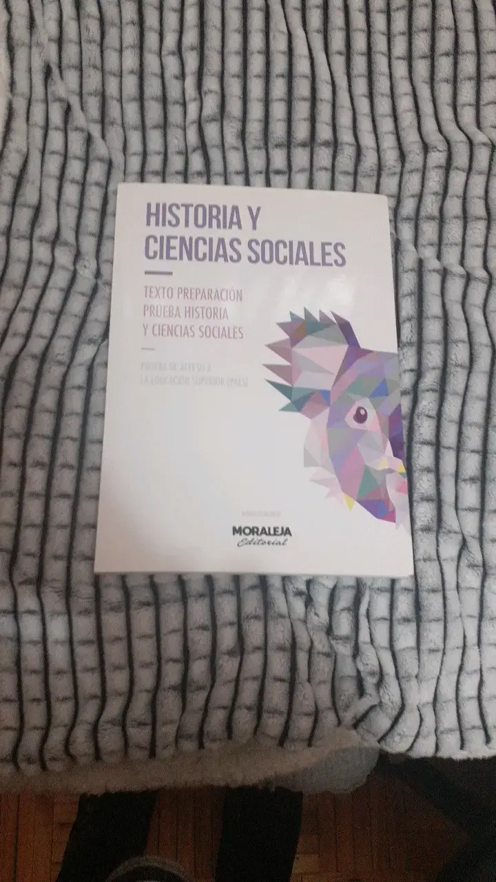 Libro Historia y Ciencias Sociales PAES - 1