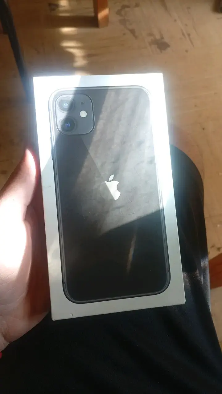 iPhone 11 negro para reparación o repuesto - 5