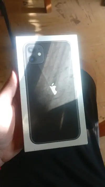 iPhone 11 negro para reparación o repuesto - miniatura 5