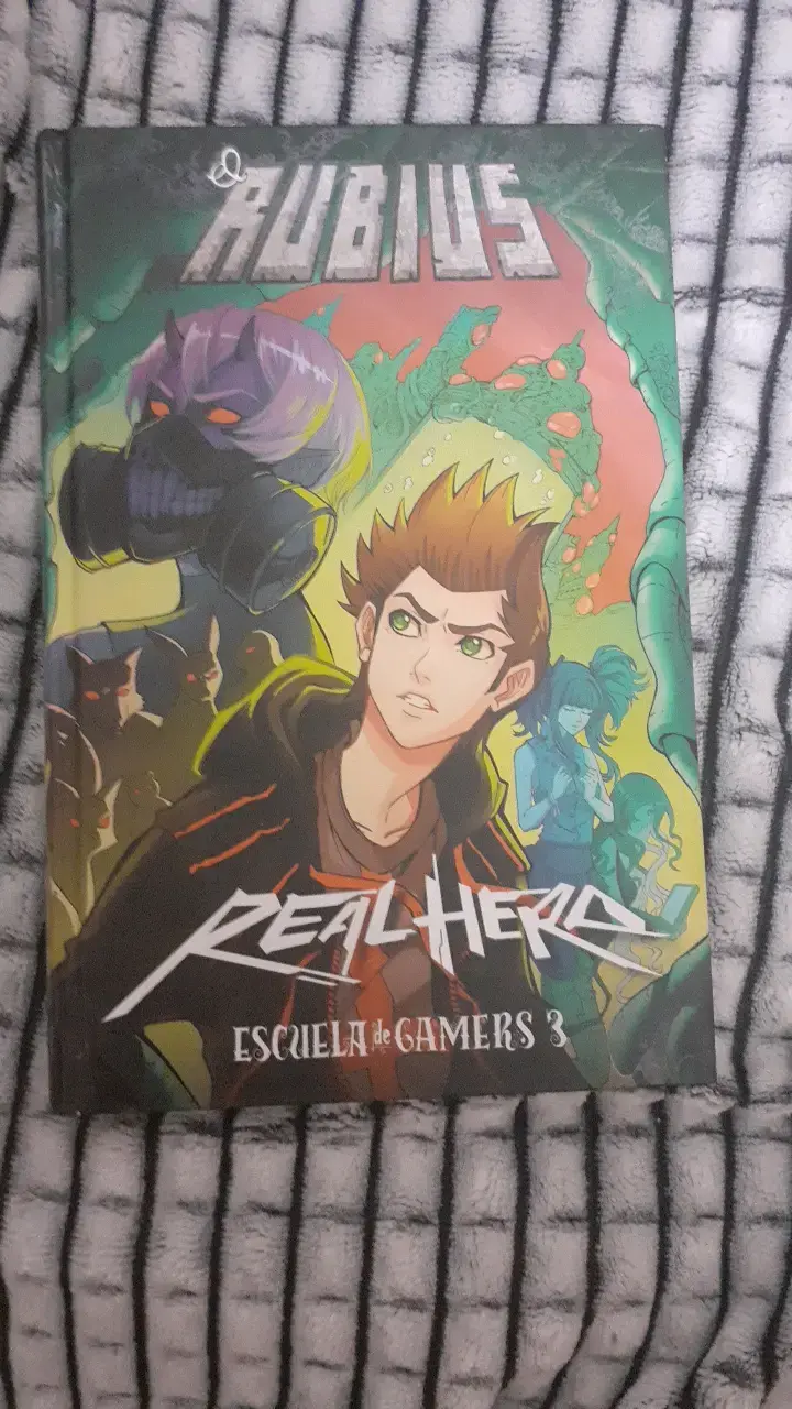 Libro 'Escuela de Gamers 3' de El Rubius