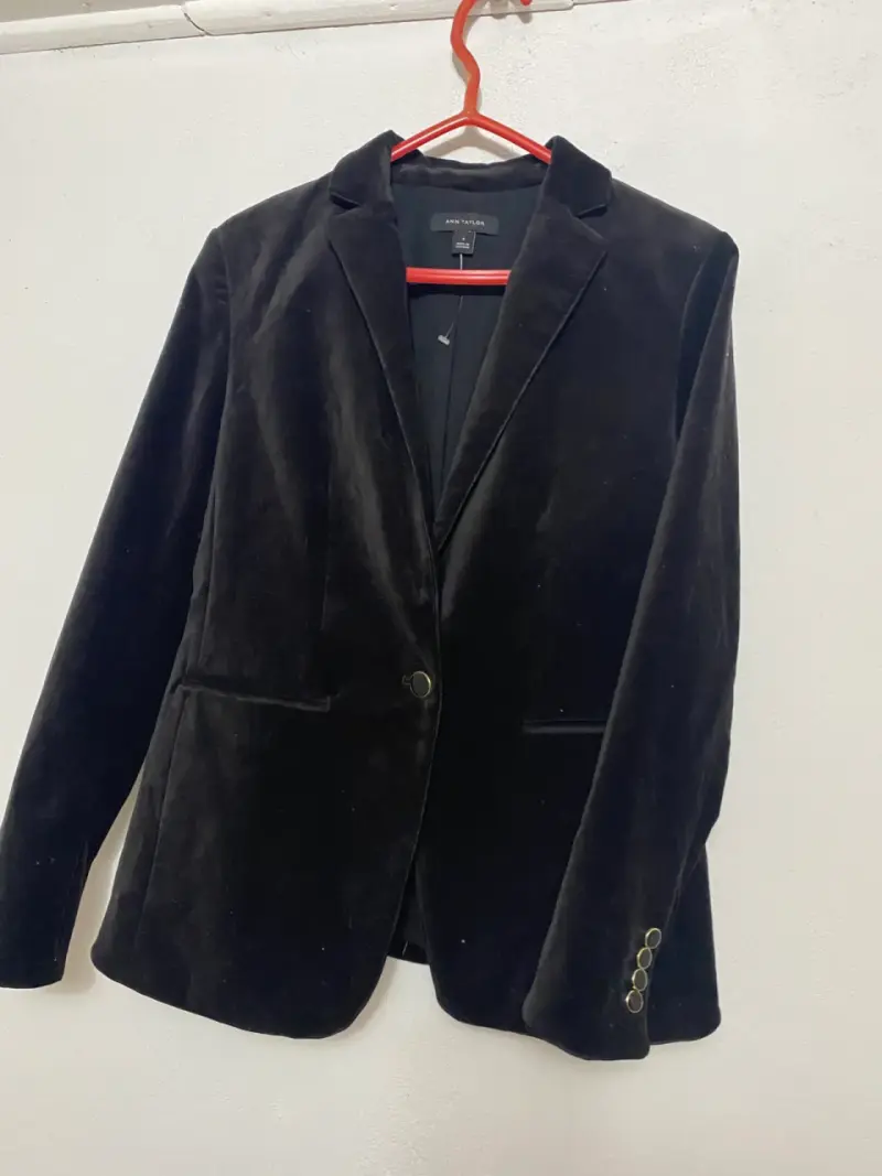 Blazer negro Ann Taylor de terciopelo - 1