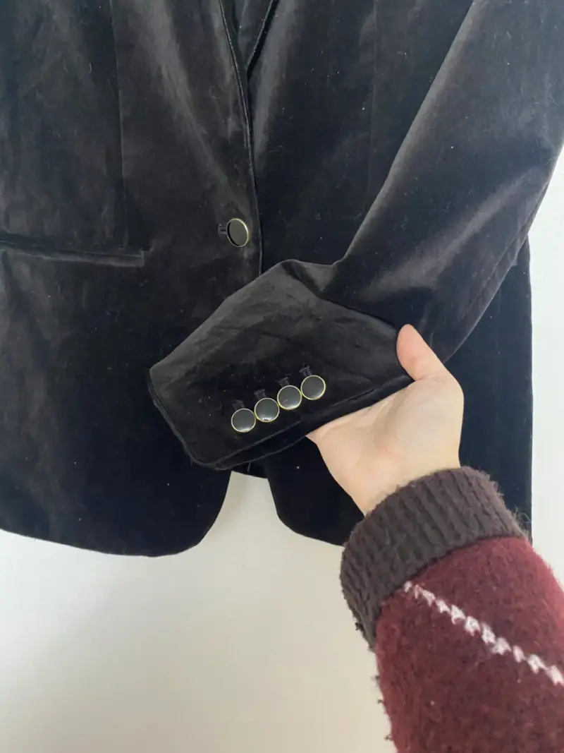 Blazer negro Ann Taylor de terciopelo - 3