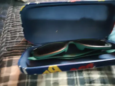 Gafas de sol estilo clásico verde - miniatura 2