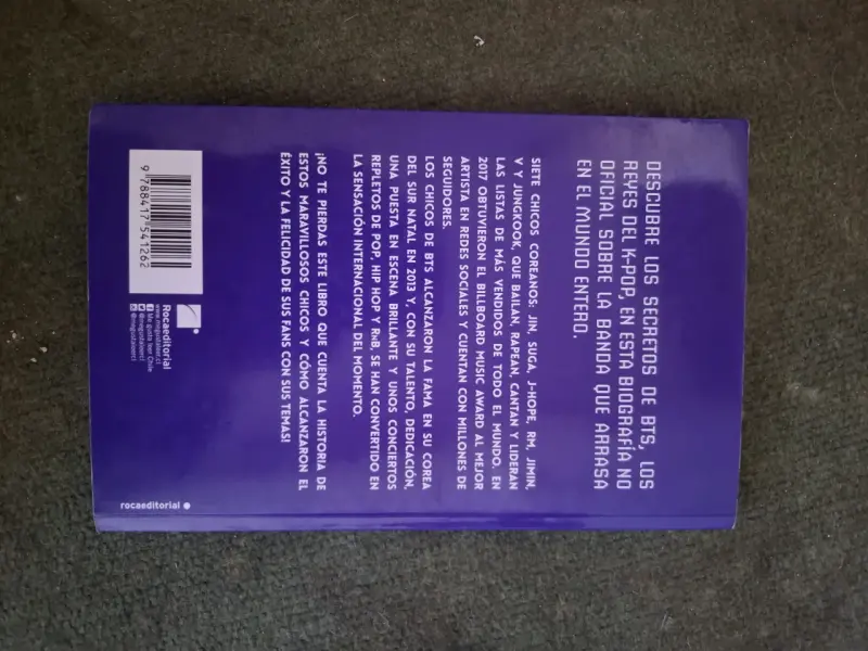 Libro 'BTS: Iconos del K-Pop' biografía - 2