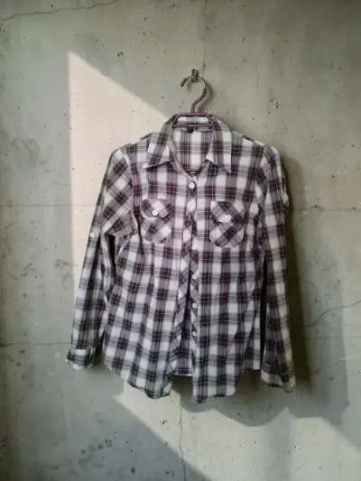 Camisa a cuadros de manga larga de mujer - miniatura 1