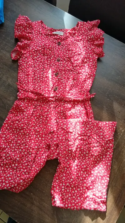 Enterito rojo floral para niña - miniatura 1
