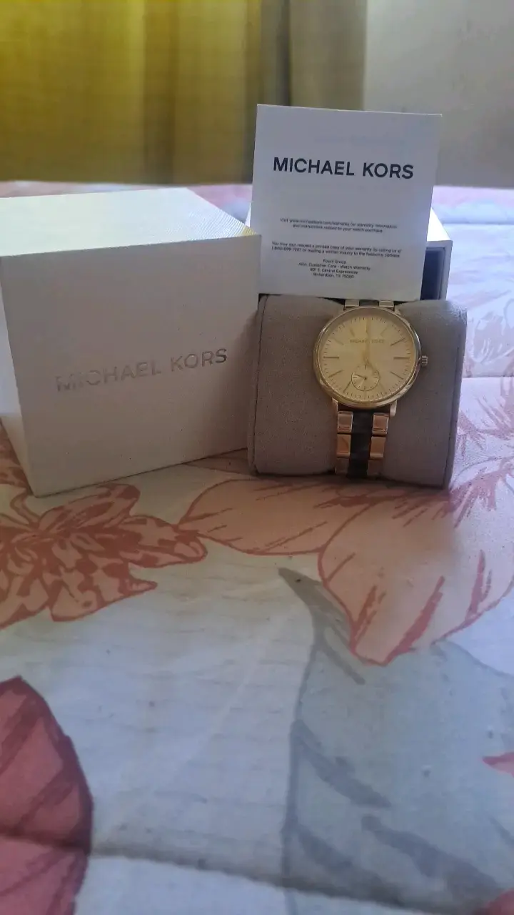 Reloj Michael Kors dorado para mujer