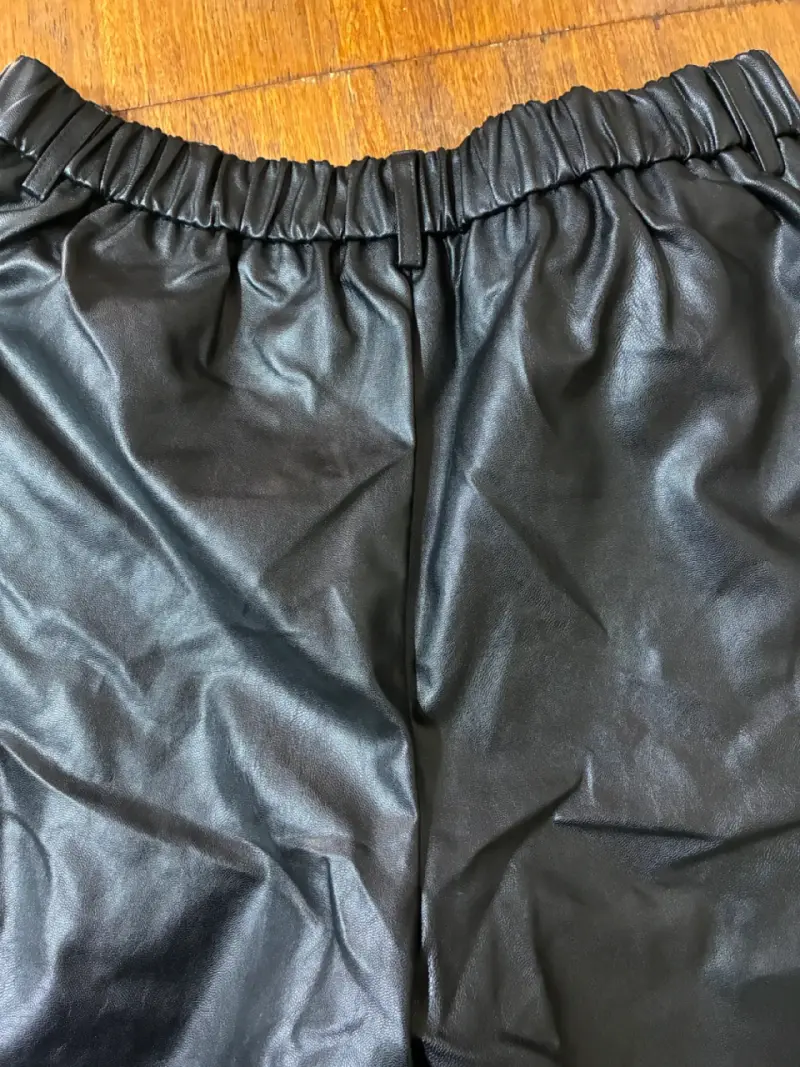 Pantalón cargo cuerina negro - Talla XL (46-48) - 2