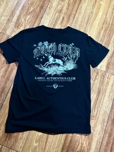 Polera negra Clusterman - miniatura 2