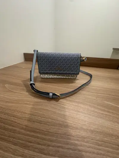 💙 WOC Michael Kors Jet Set Monograma 💙 - miniatura 1
