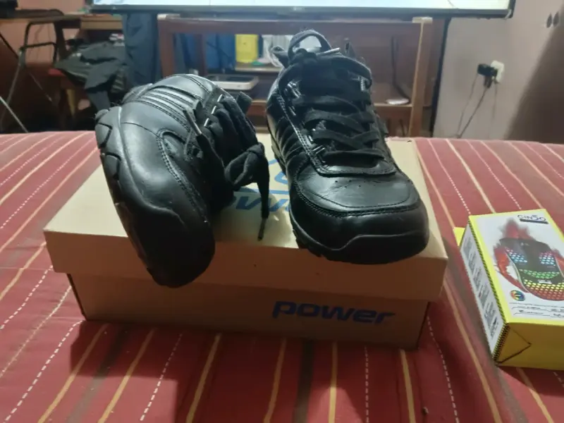 Zapatillas negras Power para hombre - 2