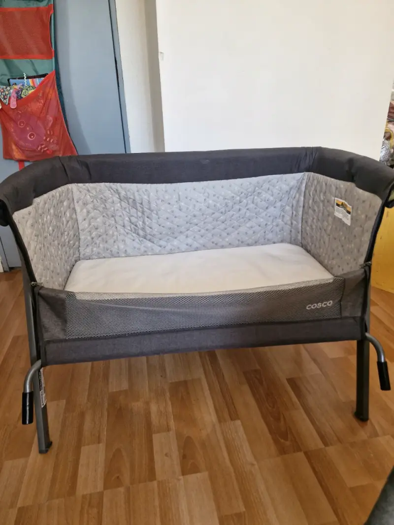 Cuna colecho Cosco gris para bebé - 4