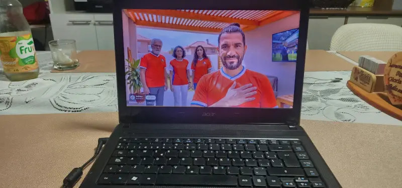 Notebook Acer Intel Core i3 en buen estado - 2