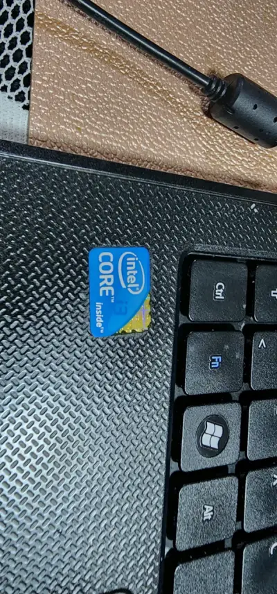 Notebook Acer Intel Core i3 en buen estado - miniatura 4