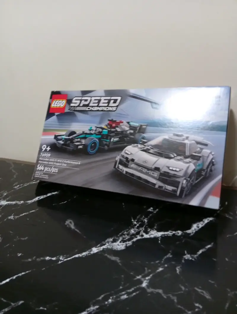 LEGO Speed Champions Mercedes AMG F1 Set - 1