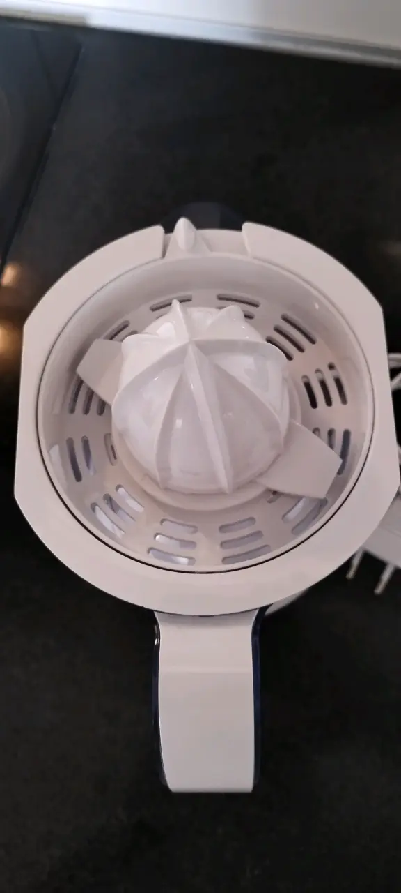 Exprimidor eléctrico Oster blanco - 3