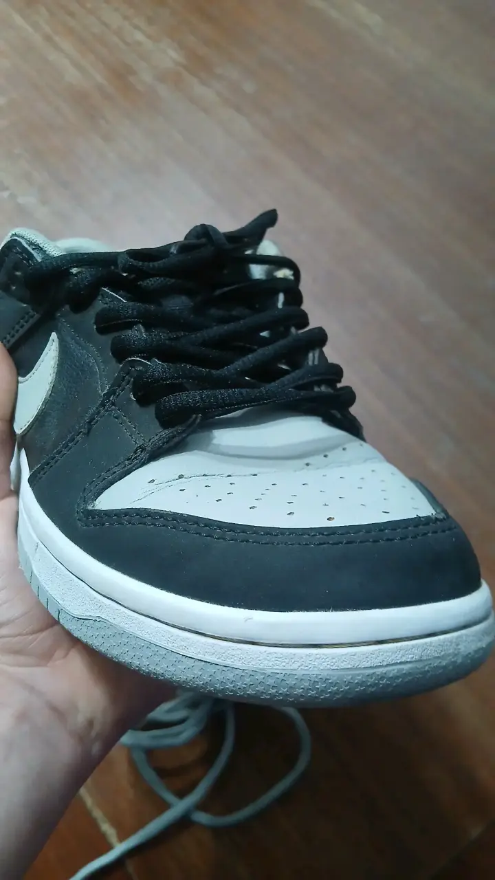 Zapatillas deportivas negras con logo - 2