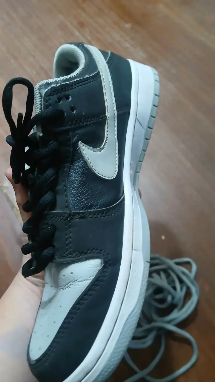 Zapatillas deportivas negras con logo - 4