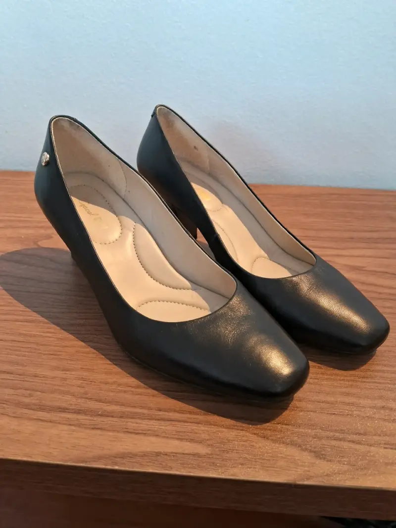 Zapatos de tacón negros elegantes - 1