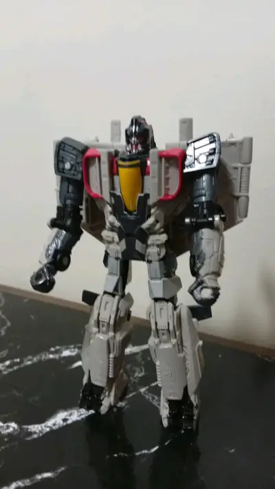Figura de acción avión Transformer - miniatura 3