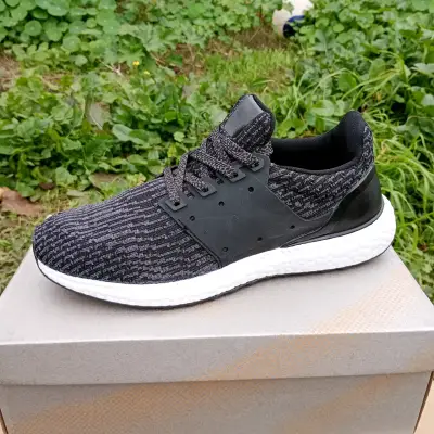 Zapatillas deportivas negras unisex - miniatura 1