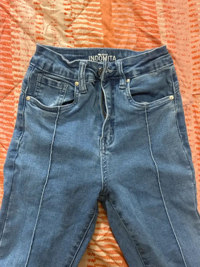 Jeans azules Indómita de tiro alto - 1
