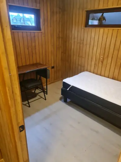 Arriendo Habitación,  solo damas - miniatura 1