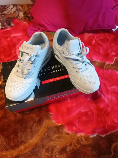 Zapatillas Skechers blancas para mujer - miniatura 1