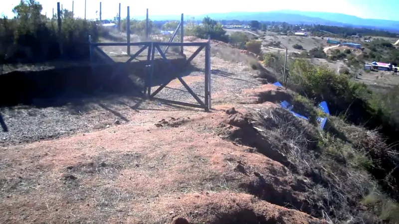 Terreno de 5000 mt² con casa de 96mt² - 3