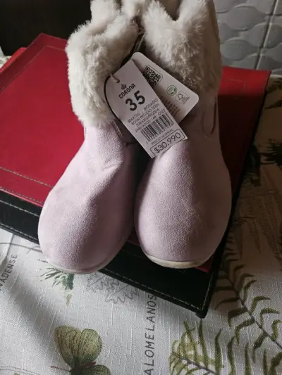 Botas rosadas con forro de peluche - miniatura 2