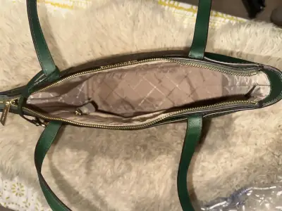 💚 Cartera Michael Kors Charlotte Tote Verde 💚 - miniatura 3