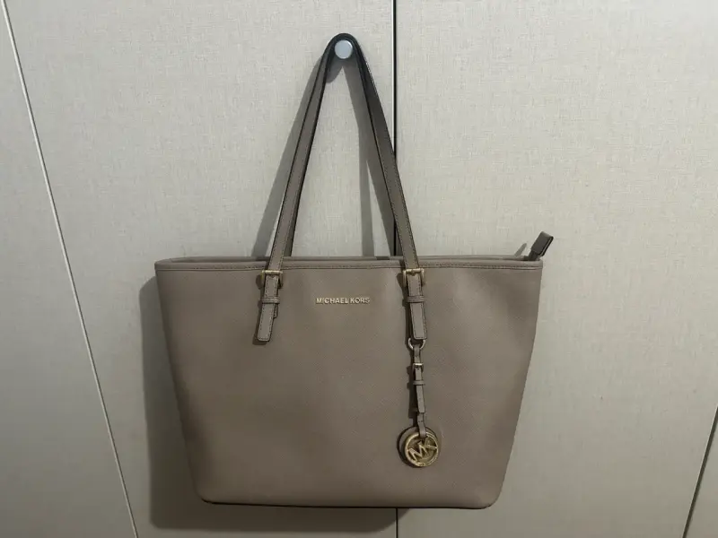 🤎 Cartera Michael Kors Jet Set Travel Tote S 🖤 - 1