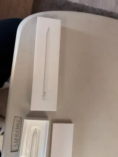 Apple Pencil de segunda generación en caja - miniatura 2