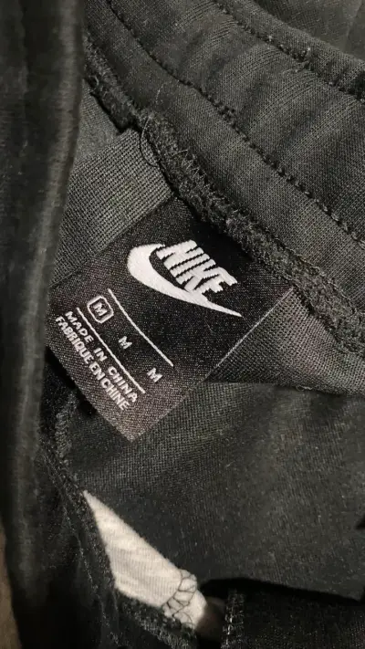 Buzo Nike tech gris y negro - miniatura 4