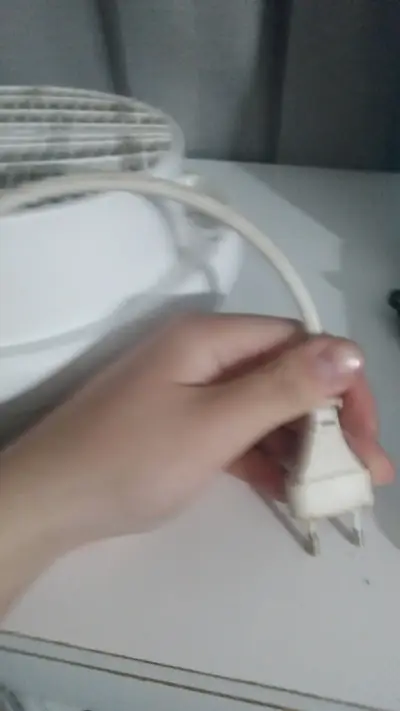 Calefactor eléctrico portátil blanco - miniatura 4