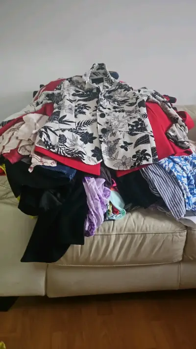 Pack de ropa en buen estado - miniatura 6