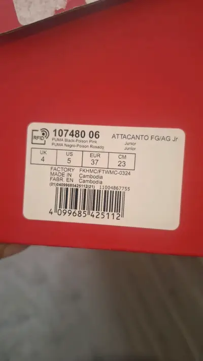 Botines de fútbol Puma negros y rosados - miniatura 4
