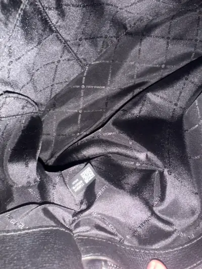 🖤 Cartera Michael Kors con cadena dorada 🖤 - miniatura 5