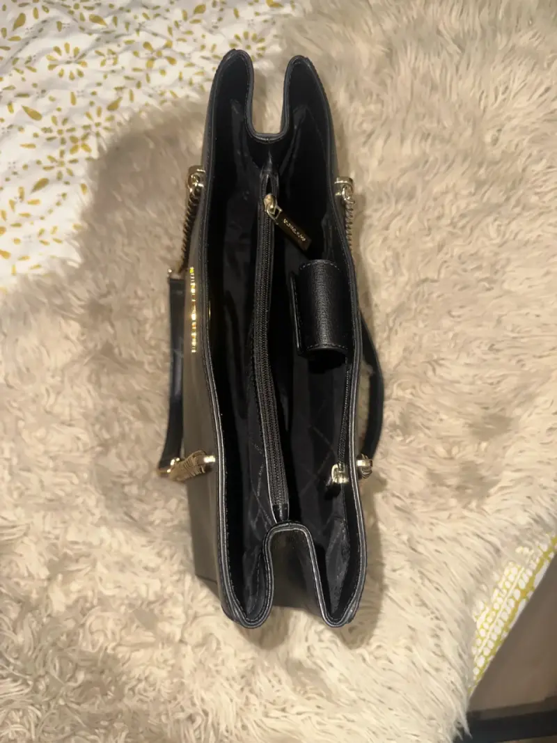 🖤 Cartera Michael Kors con cadena dorada 🖤 - 6