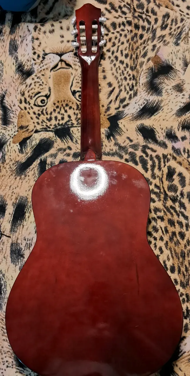 Guitarra acústica clásica de madera - 3
