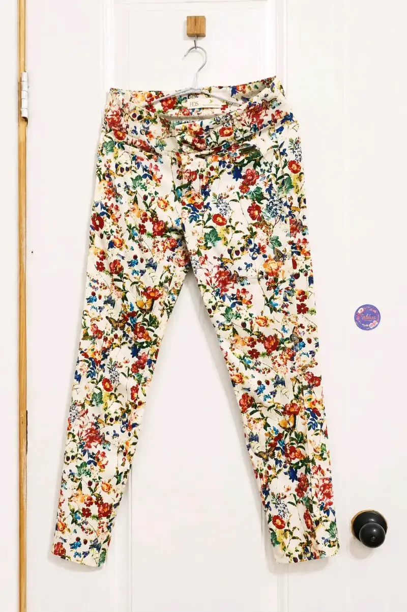 Pantalones florales FDS para mujer