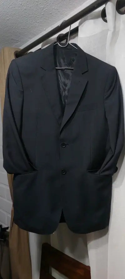 Blazer negro elegante para hombre - miniatura 1