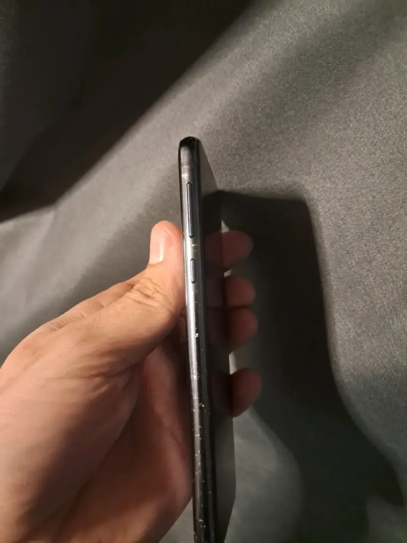 Smartphone Samsung Galaxy S10e en buen estado - 4